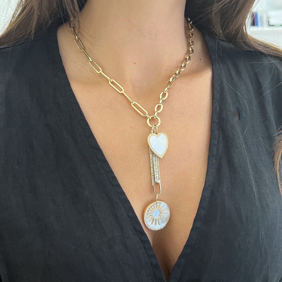 18'' Oval Link Asymetrical Necklace